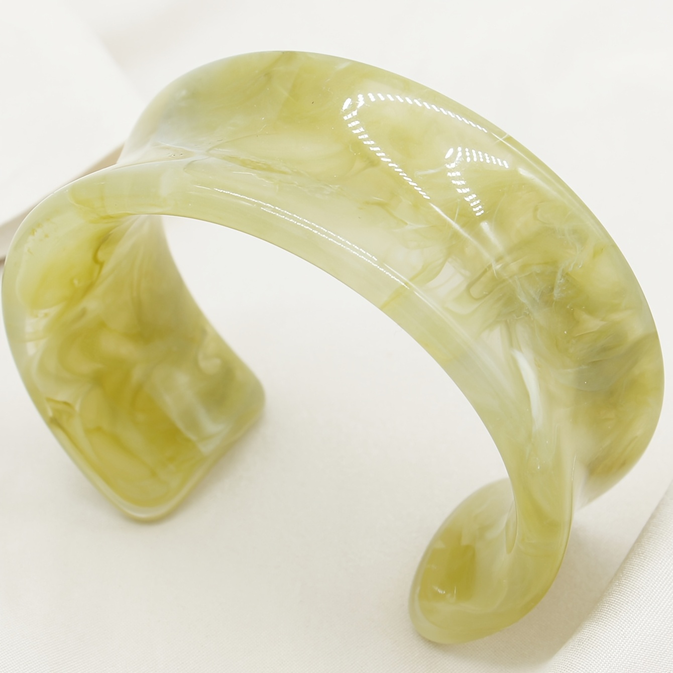 Retro Bohemian Resin Bangle, Geometric Irregular Design